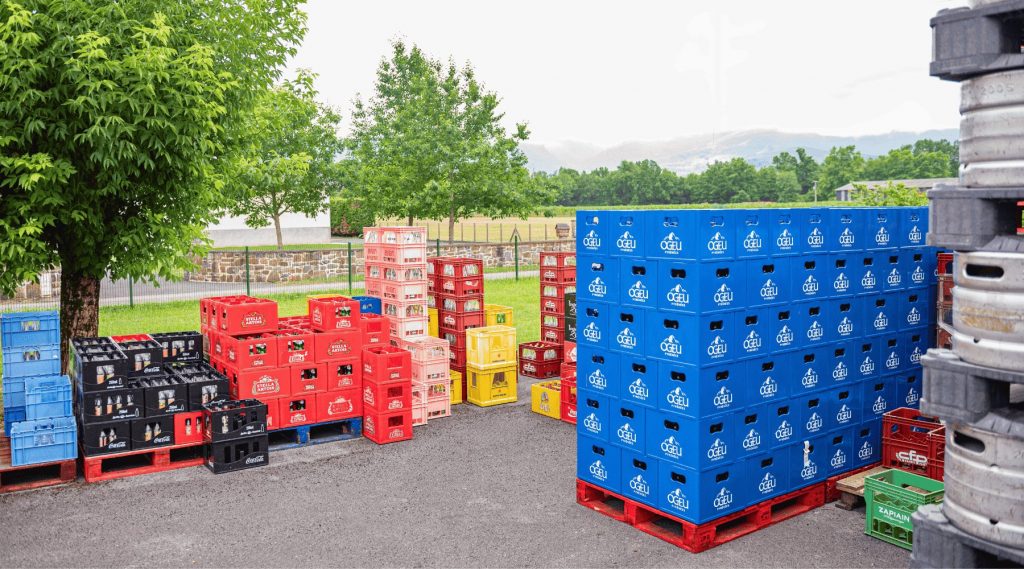 Distribution de boisson par ETS Pinque à Larrau